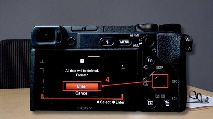 Xóa toàn bộ ảnh trên máy ảnh Sony bằng format thẻ nhớ - bước 3
