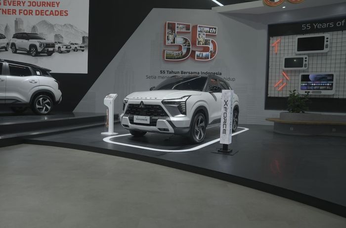 Mitsubishi Destinator & Xforce 4.jpg