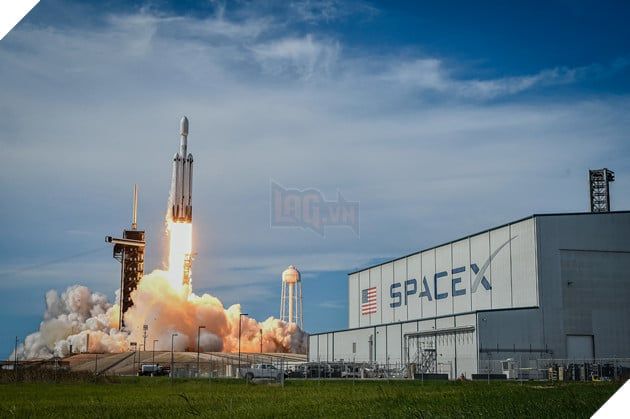 Elon Musk đã tích hợp xAI vào SpaceX, đánh cược lớn vào việc phát triển hạ tầng AI ngoài không gian 2