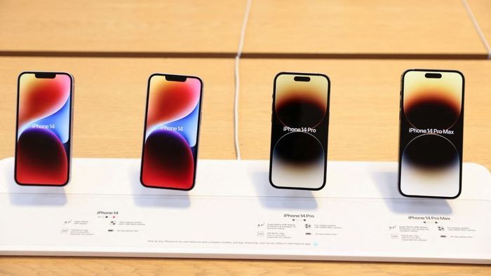 Tại sao iPhone cũ lại có pin 100% do pin không chính hãng?