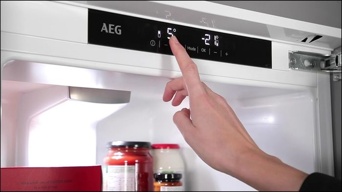 Các nguyên nhân khiến tủ lạnh hoạt động không ổn định và tự ngắt sau một thời gian.