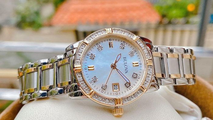 Các thương hiệu đồng hồ nữ đẹp - Bulova