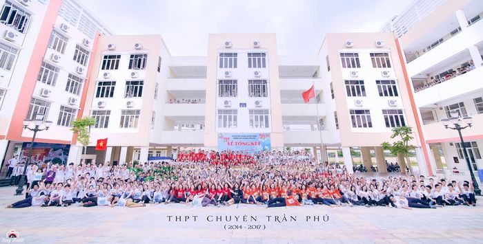 THPT chuyên Trần Phú ảnh 2