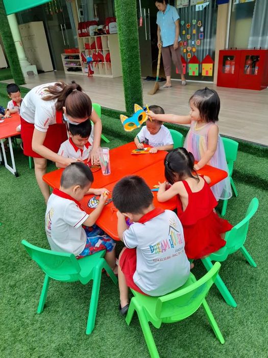 Hình ảnh 2 của Mầm non DREAM HOUSE Montessori Dĩ An