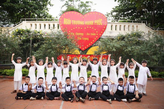 Trường mầm non Việt Hưng - ảnh 2