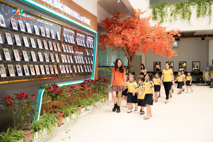 Trường Mầm Non Tuổi Thần Tiên ảnh 2 – Môi trường học tập sáng tạo, an toàn cho trẻ em.