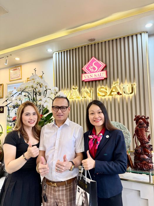 VĂN SÁU HairSalon Hình ảnh 1