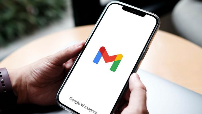 gmail-tren-iphone-4