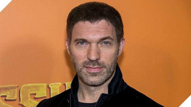 Hình ảnh về đạo diễn Travis Knight.