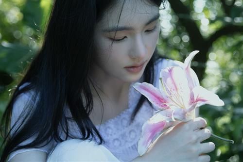 Ba chòm sao nổi bật cuối tuần này, sống trong vận may rực rỡ