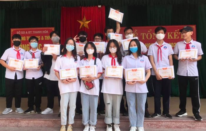 Hình ảnh Trường Tiểu học, Trung học Cơ Sở & Trung học Phổ Thông Đông Bắc Ga 1