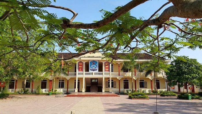 Trường THCS Lý Nhật Quang hình ảnh 1