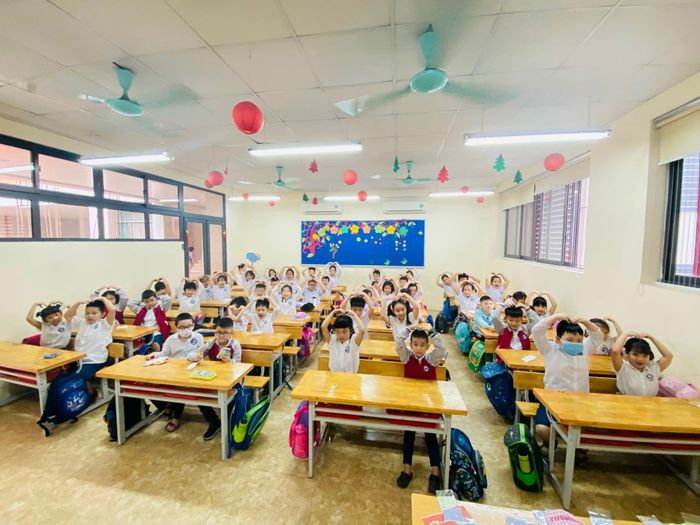 Trường Tiểu học Chu Văn An, với một diện mạo trẻ trung và năng động, luôn là điểm đến đáng tin cậy cho các bậc phụ huynh và học sinh. Trường không chỉ nổi bật về cơ sở vật chất mà còn sở hữu một đội ngũ giáo viên tận tâm, nhiệt huyết.