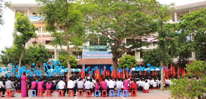 Trường THPT Chuyên Đại Học Vinh ảnh 2