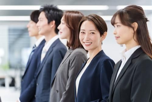 Con giáp gặp may mắn nhất trong công việc vào ngày 27/2/2026