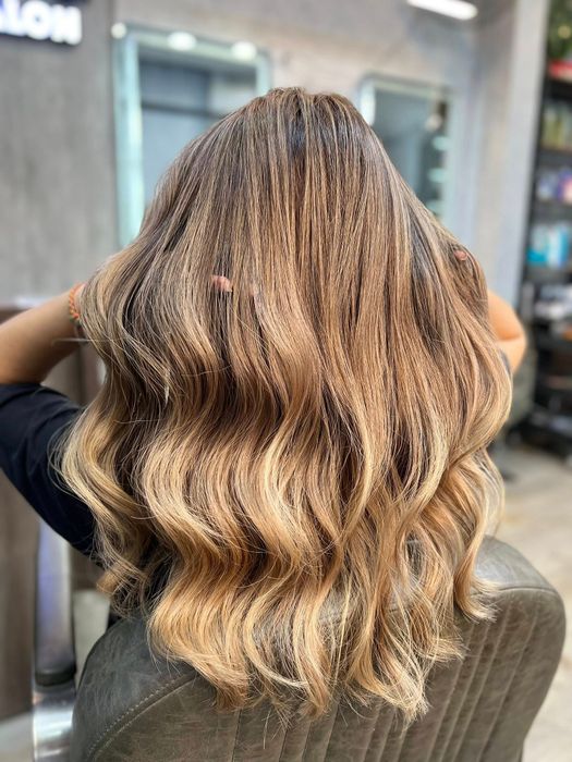Hình ảnh 2 của Nguyễn Hưng Hair Salon