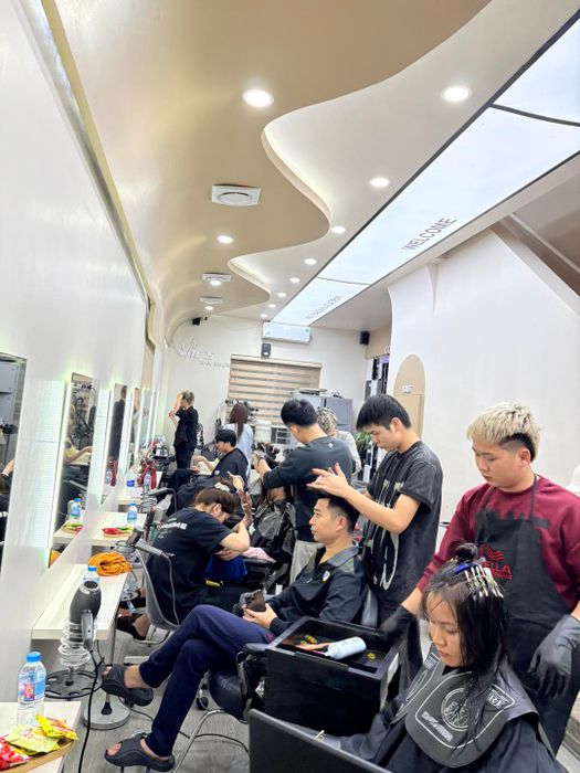 Hình ảnh 1 của Vic’s Salon