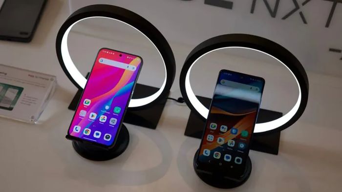 TCL khẳng định đây là tấm nền AMOLED chống chói đầu tiên trên thế giới.