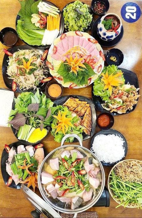 lau ca duoi chu Binh 2.jpg