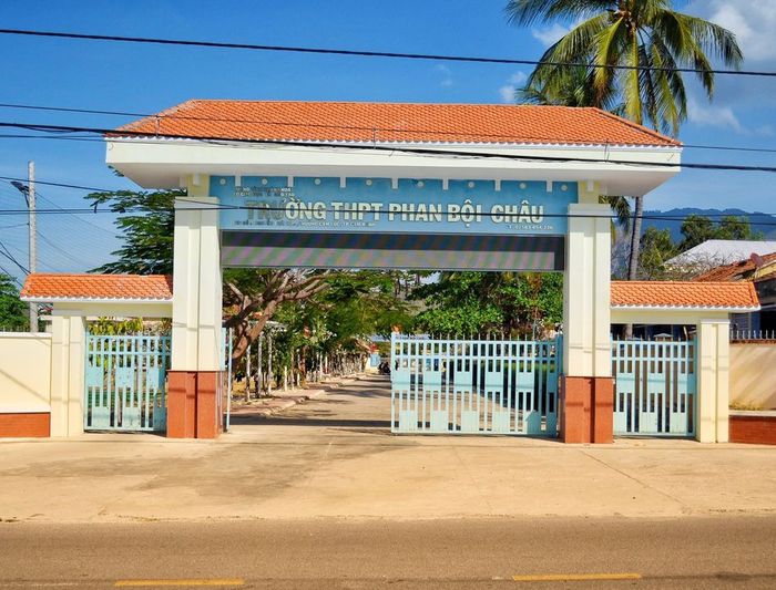 Trường THPT Phan Bội Châu (Hình ảnh 1)