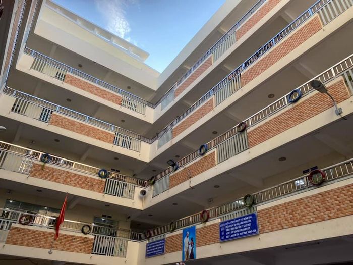 Trường THCS Chu Văn An ảnh 2