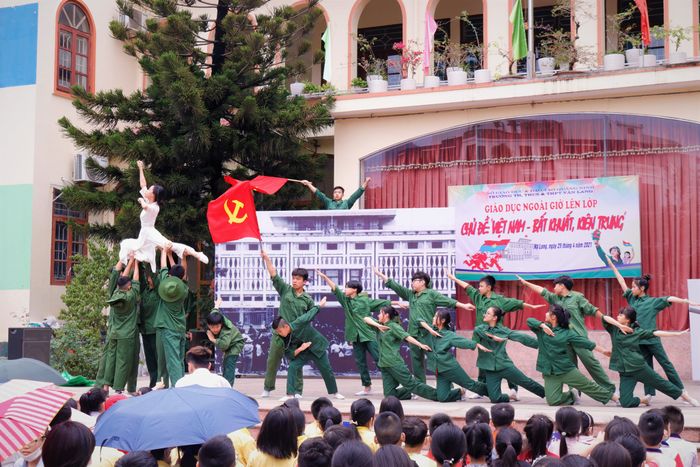 Hình ảnh Trường TH, THCS và THPT Văn Lang 2
