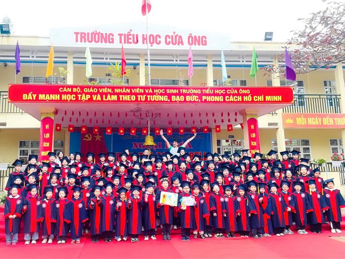 Trường Tiểu học Cửa Ông - Hình ảnh 1