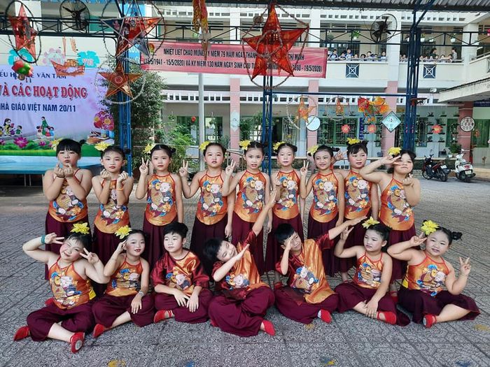 Trường tiểu học Lê Văn Tám ảnh 1