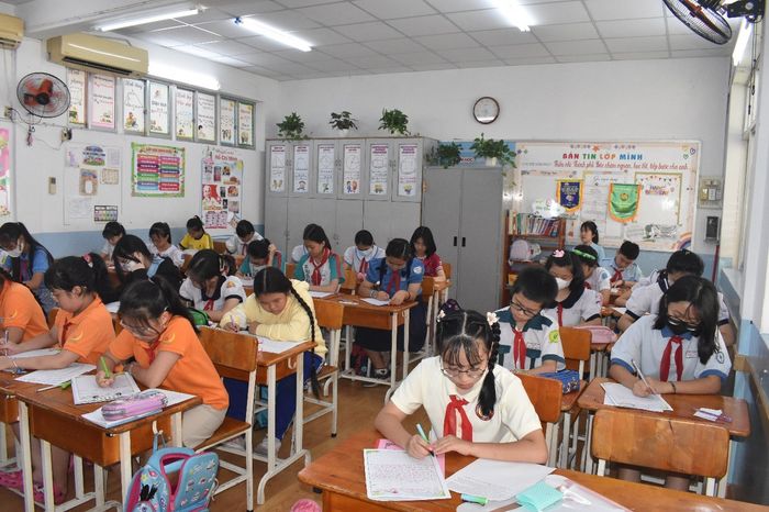 Trường Tiểu học Lê Ngọc Hân ảnh 2