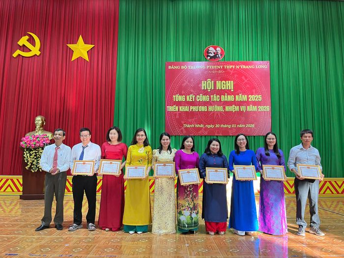 Hình ảnh THPT Dân tộc nội trú N'Trang Lơng 2