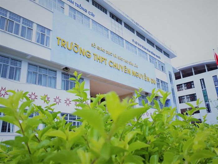 Hình ảnh 2 của THPT Chuyên Nguyễn Du - Đắk Lắk