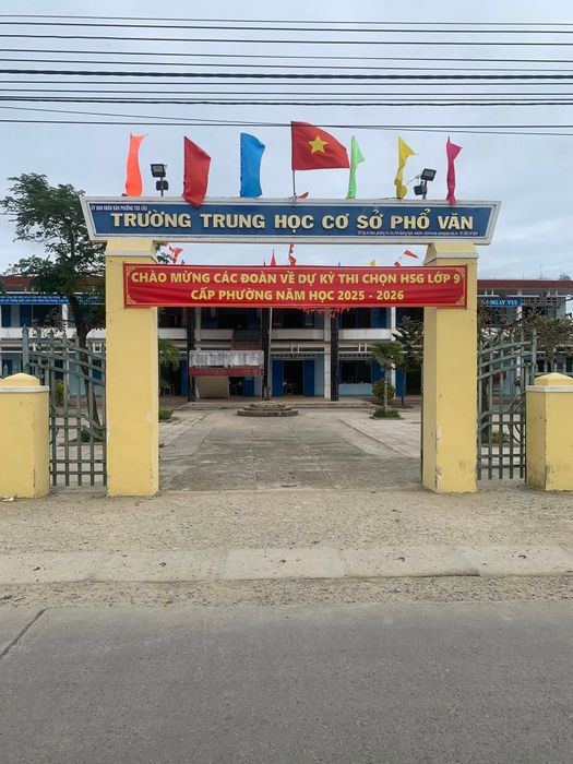 Hình ảnh 1 ghi lại quang cảnh Trường THCS Phổ Văn