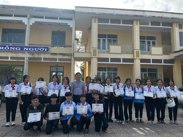 Hình ảnh thứ 2 của Trường THCS Phổ Phong