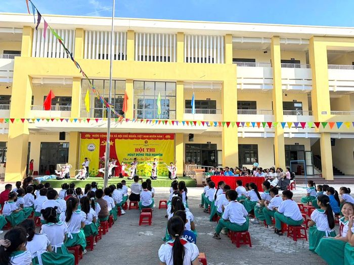 Hình ảnh 2 của Trường Tiểu Học Lê Hồng Phong