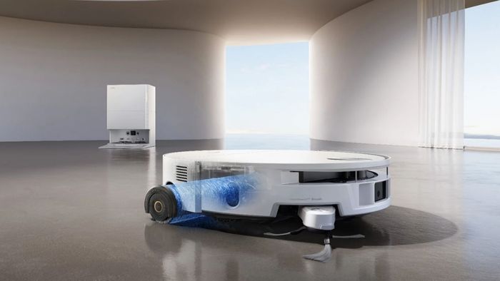 Robot đi kèm trạm sạc thông minh có chức năng tự hút rác, giúp người dùng rảnh tay dọn dẹp trong thời gian lên tới 100 ngày.