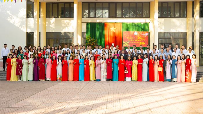 Hình ảnh 1 của Trường THPT Chuyên Lê Khiết