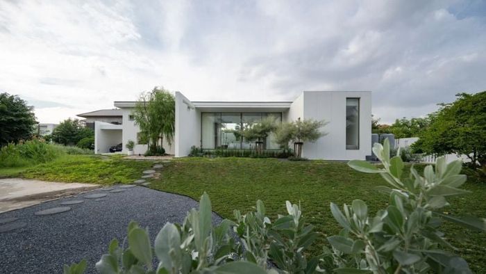 Nguồn năng lượng trong phong thủy nhà chữ H dễ bị chia cắt. (Nguồn: Báo Dân Việt)