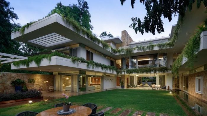 Nhà chữ H nên chọn hướng Nam, Đông Nam, Đông để thu hút tài lộc. (Nguồn: Báo Người Đô thị)