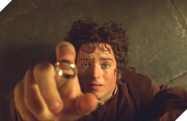Hình ảnh nam diễn viên Elijah Wood trong vai Frodo.