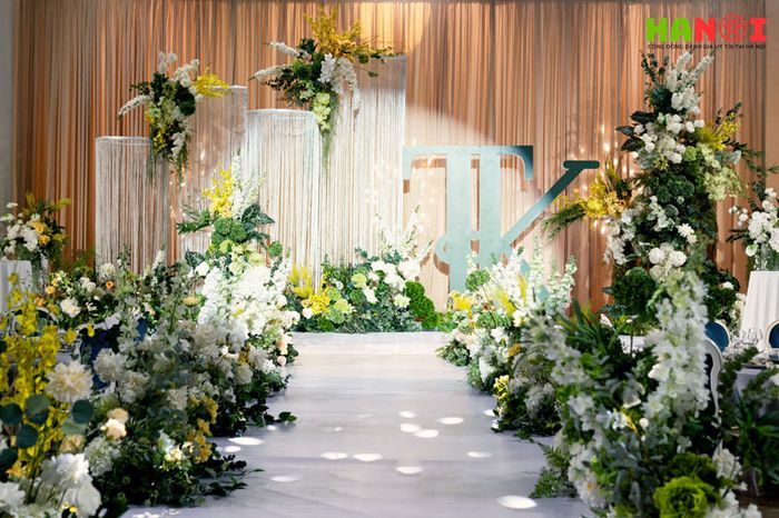 Song-anh-wedding-events-Mytour