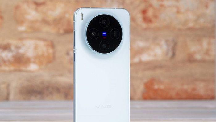 Vivo X300s sẽ có mức giá hợp lý hơn so với phiên bản Ultra.