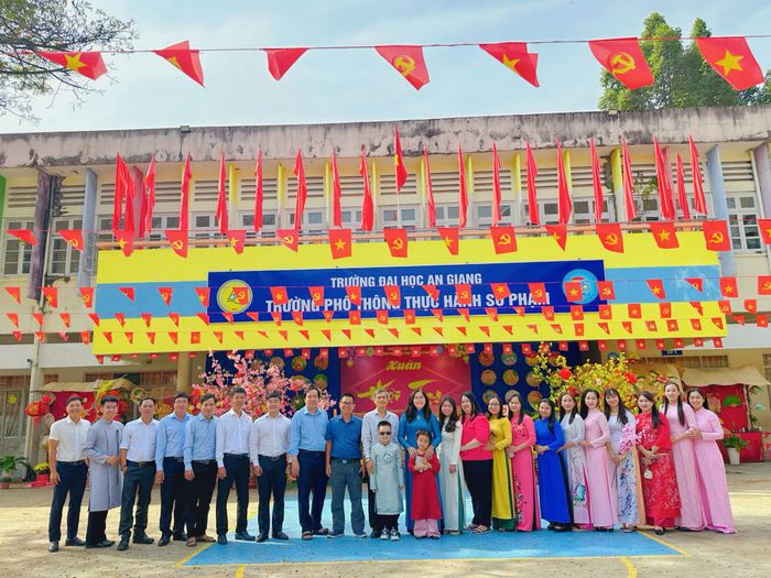 Hình ảnh Trường Phổ Thông Thực Hành Sư Phạm - 2