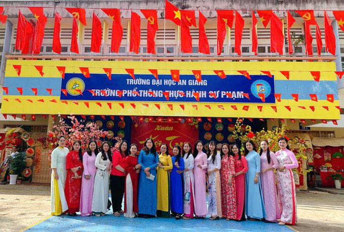 Hình ảnh Trường Phổ Thông Thực Hành Sư Phạm - 1