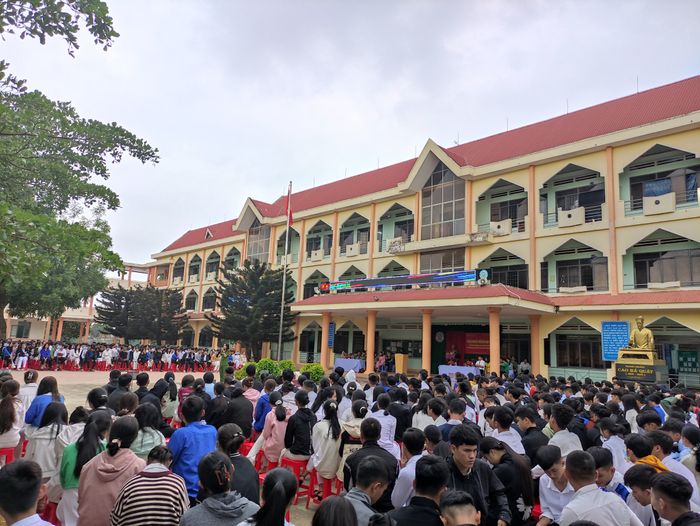 Hình ảnh Trường THPT Cao Bá Quát – Ảnh 1