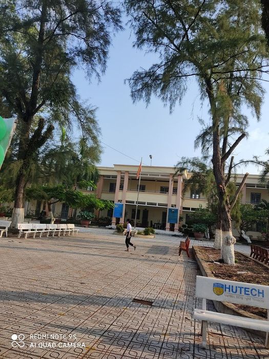 Hình ảnh Trường THPT Nguyễn Trãi – 1