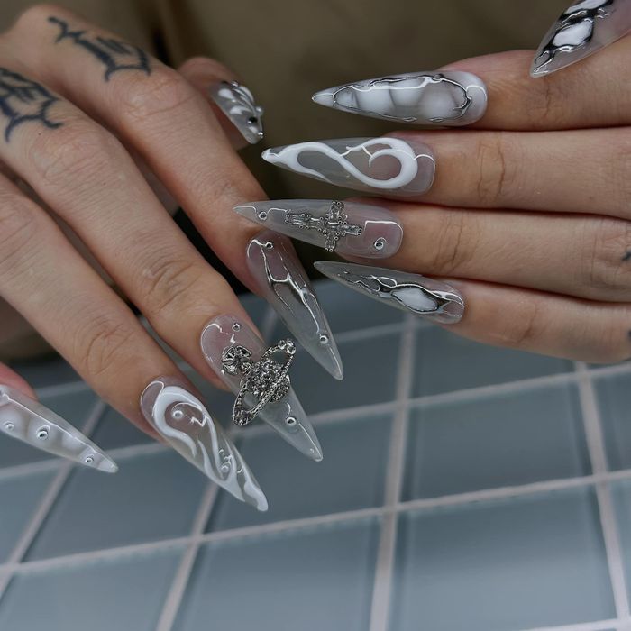 Hình ảnh Lucy Nail 1