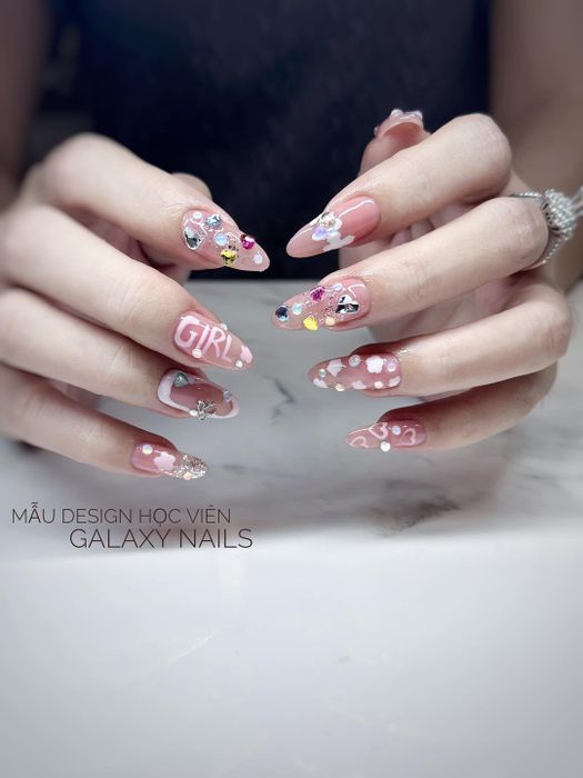 Hình ảnh Galaxy Nails 1