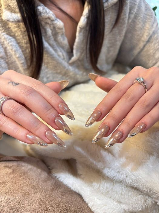 Hình ảnh Her Nails 2
