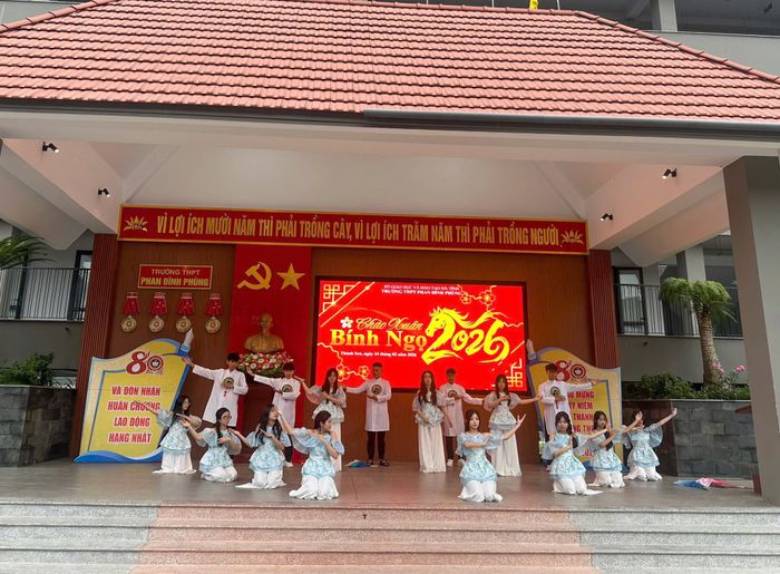 Hình ảnh thứ hai của THPT Phan Đình Phùng