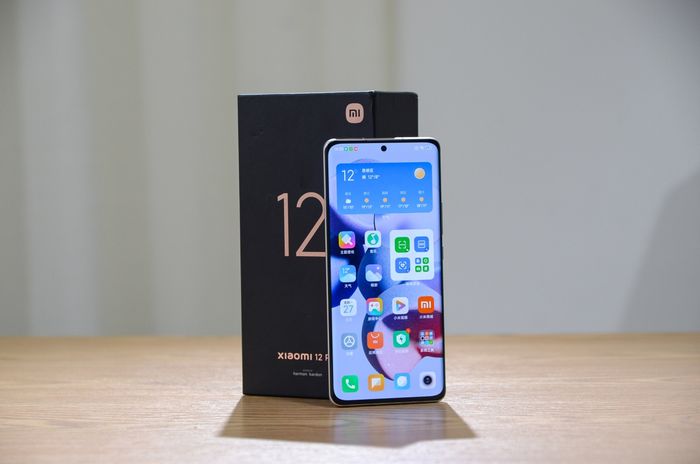 Phần cứng của Xiaomi 12 và Xiaomi 12 Pro ngày càng không đủ khả năng đáp ứng các bản cập nhật hệ điều hành mới